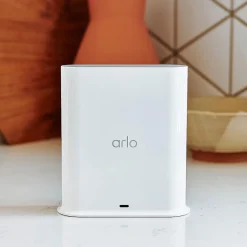 Smart Speakers & Displays<Arlo Pro Smart Hub Gateway, White (VMB4540-100NAS)