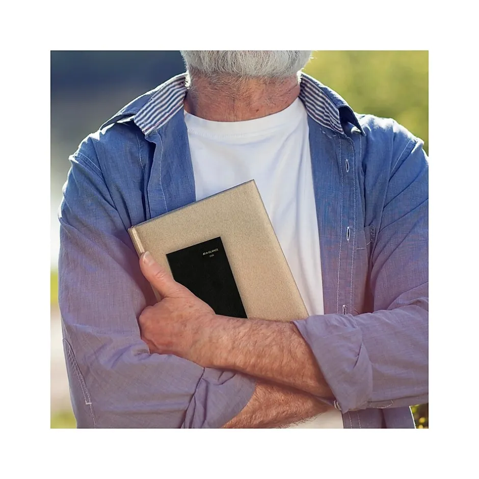 AT-A-GLANCE Fine Diary Pocket Hardcover 2025 Weekly and Monthly Diary, 2.75" x 4.25", Ruled, Black (72-01-05-25) New