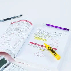 Avery Hi-Liter Desk Style Highlighters, Chisel Tip, Yellow, Dozen (07742)