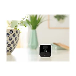 Security Cameras & Systems<Blink Indoor Wireless Add-On Security Camera, White (B086DL32QX)