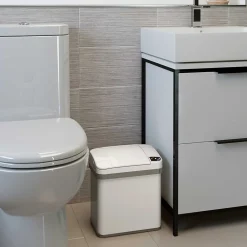 iTouchless Automatic Touchless Sensor Indoor Trash Can, 2.5 Gallon, White (MT02SW)