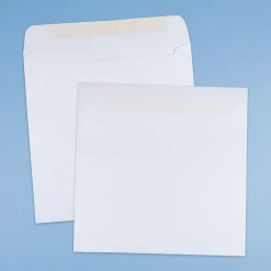 JAM Paper 8.5 x 8.5 Square Invitation Envelopes, White, 25/Pack (4231)* Business