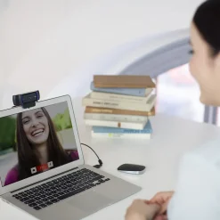 Logitech C920S Pro 1080p HD Webcam, Black (960-001257)* Webcams