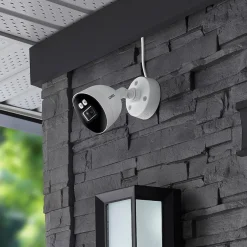 Security Cameras & Systems<Lorex Fusion 4K 8.0-MP 12-Camera-Capable 2-TB DVR System with 8 Wired Smart Deterrence Cameras, White (D881A82B-8DA8)