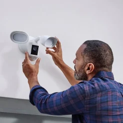 Security Cameras & Systems<Ring Floodlight Cam Pro Outdoor Wireless Security Camera, White (B0CG6VFFVL)