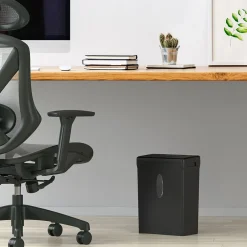 Staples 8-Sheet Cross-Cut Personal Shredder (SPL-OXC8A)* Shredders & Accessories