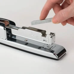 Swingline 747 Desktop Stapler, 25-Sheet Capacity, Chrome (74720) New