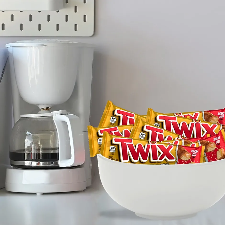 Chocolate<Twix Caramel Sharing Size Chocolate Cookie Bar Candy, 3.02 oz Bar, 24/Box (MMM35387)